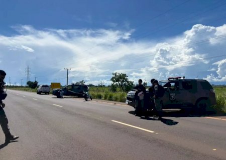 Motociclista morre ao tentar fugir e trocar tiros com a polícia