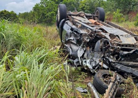 Acidente envolvendo dois veículos na BR-262 deixa 7 feridos, entre elas duas crianças