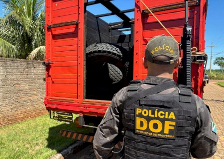 DOF apreende F-4000 carregada com pneus de origem estrangeira