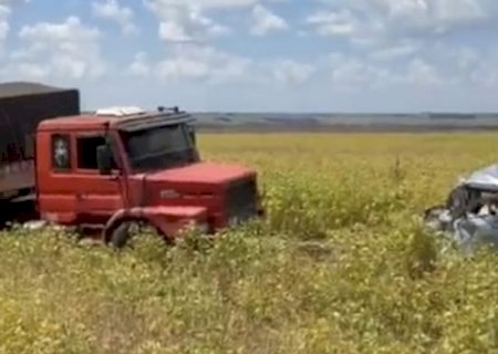 Acidente entre carreta e carro na MS - 386 mata uma pessoa