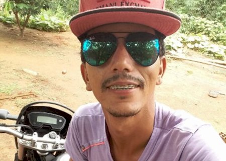 Jovem é executado a tiros por homens encapuzados
