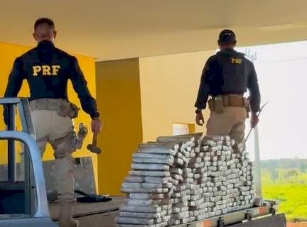 Ivinhema - PRF apreende 337 Kg de maconha em abordagem a caminhonete na BR -376