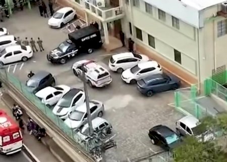 Aluno usa arma do padastro e mata duas servidoras públicas, dentro de escola no estado do Acre