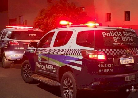 Polícia Militar prende suspeito de participação em tentativa de homicídio após disparos em estabelecimento comercial de Nova Andradina