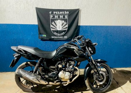 Polícia Militar conduz um homem de 24 anos, por direção perigosa, sem habilitação e  tentativa de fuga