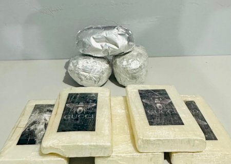 PMR apreende mais de nove quilos de cocaína escondidos em compartilhamento de veículo na MS-164