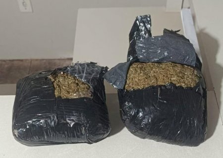 NOVA ANDRADINA: PM PRENDE HOMEM DE 27 ANOS COM MAIS DE MEIO QUILO DE MACONHA