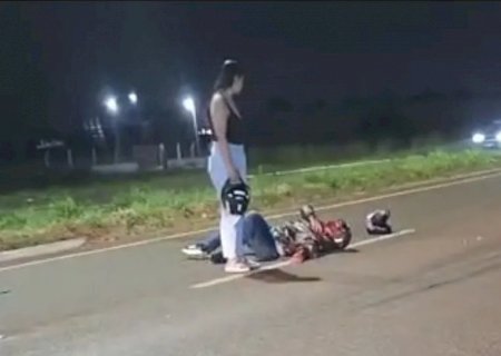 Grave acidente envolvendo duas motos deixa um morto e um ferido em Ponta Porã