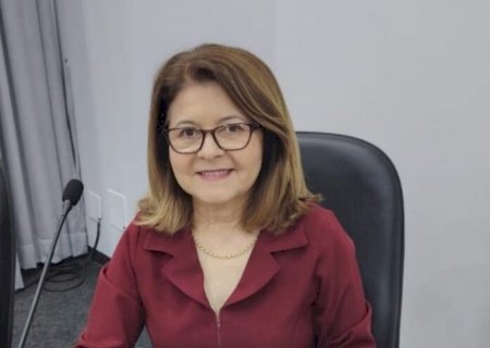 Ivonete Mendonça pede ponto de ônibus com cobertura na Vila Cristina e construção de praça de eventos no Jardim Aeroporto